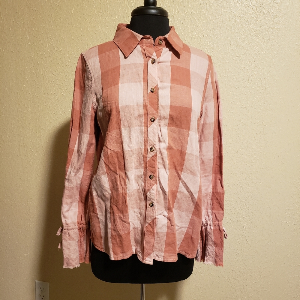 Shyanne‎ Button Down Shirt Size Medium
